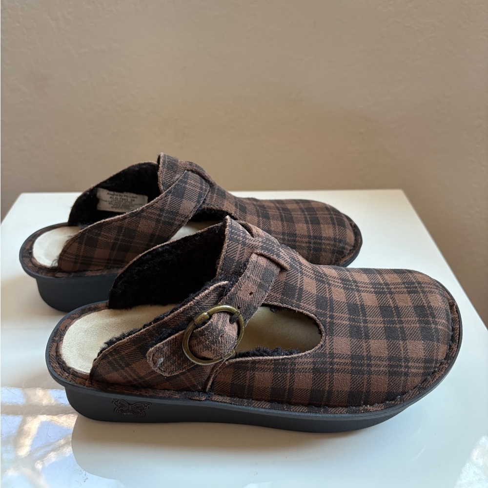 Brown Plaid Slip-On Clogs